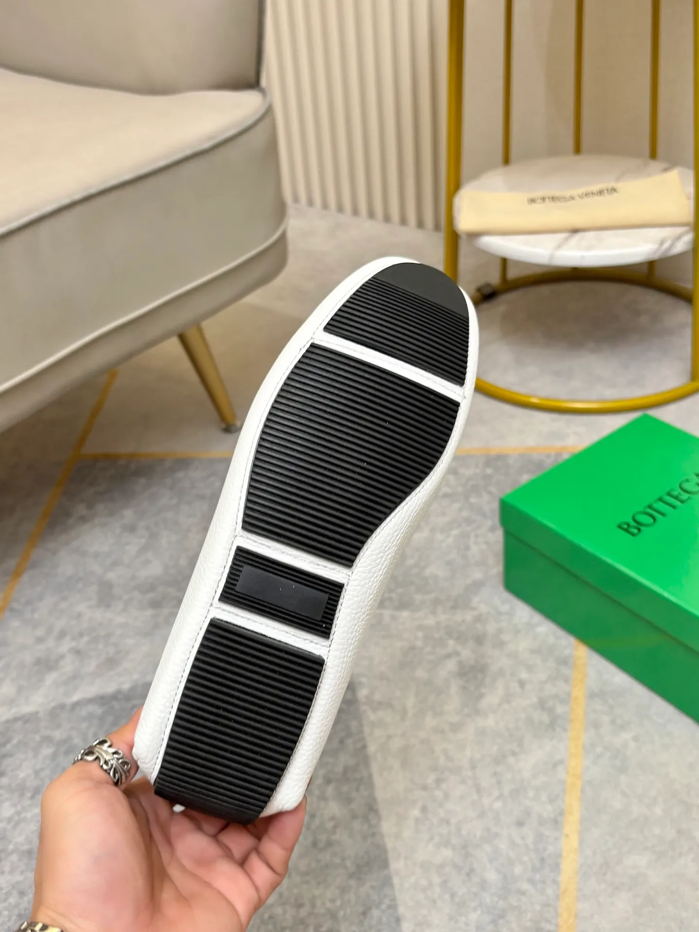 P420💰 (Niu Li + Niu Pad) [BV] The latest hot style‼ ️Casual men's shoes, uppers imported first-layer cowhide ➕Full imported cowhide lining✔️Exquisite workmanship, excellent foot feel, special rubber soles✔️, cool and fashionable, the latest fashion, fashionable outsole, hurry up.  Code number: 38-44 (can be customized to 37.45, non-refundable)